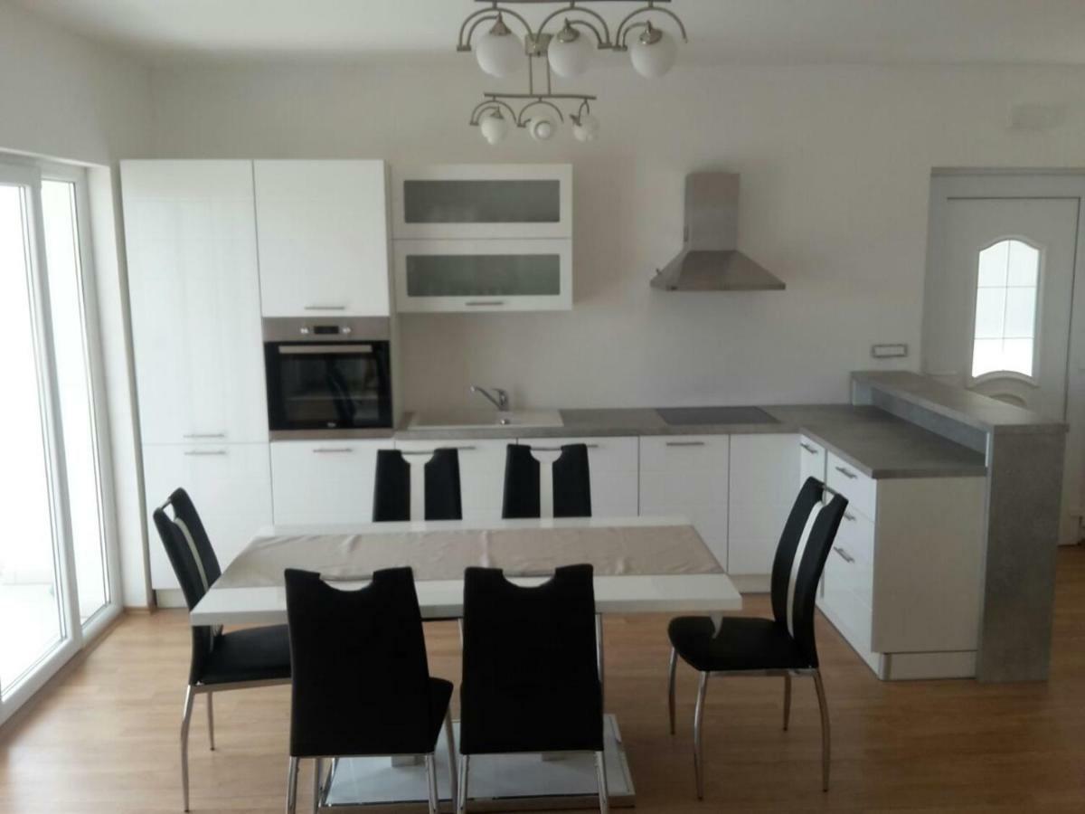 Apartman Mira- Omiš Kültér fotó
