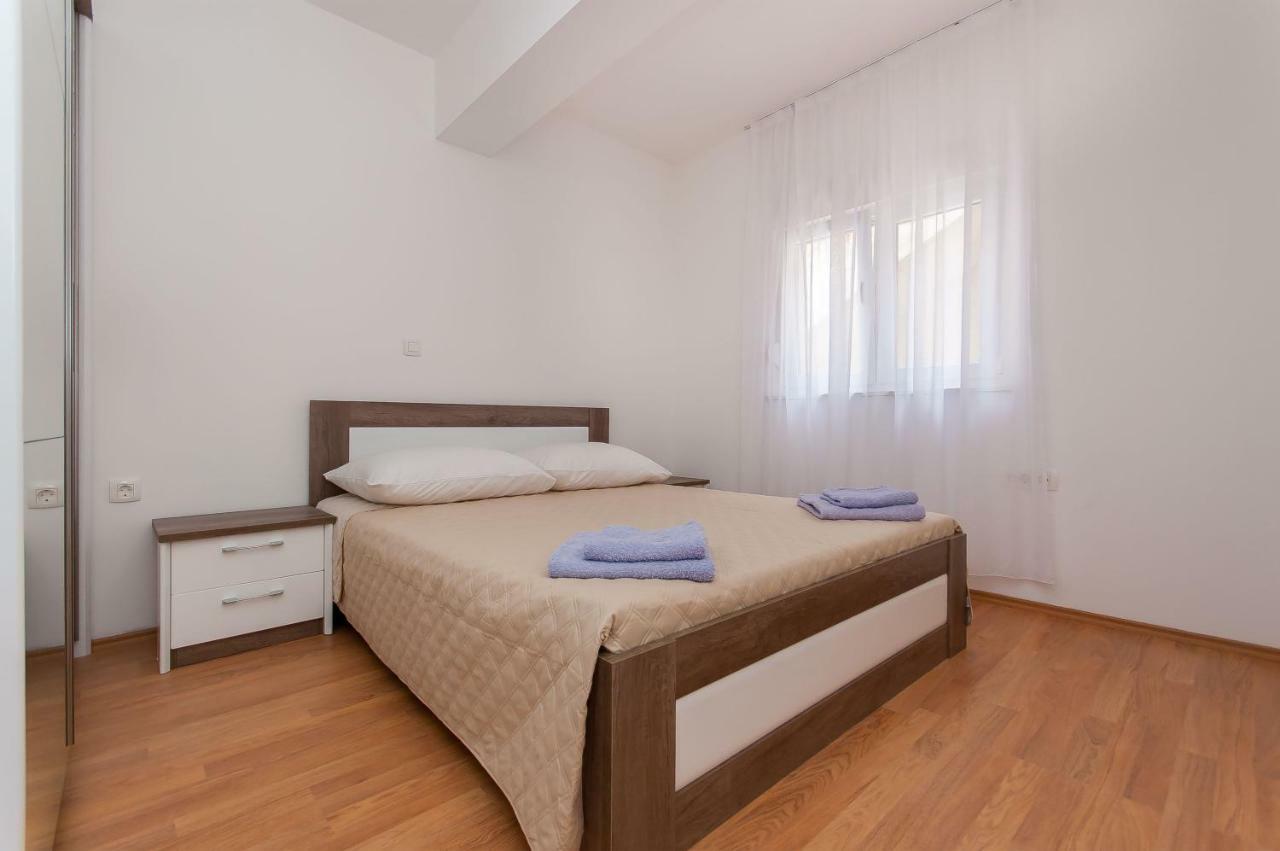 Apartman Mira- Omiš Kültér fotó